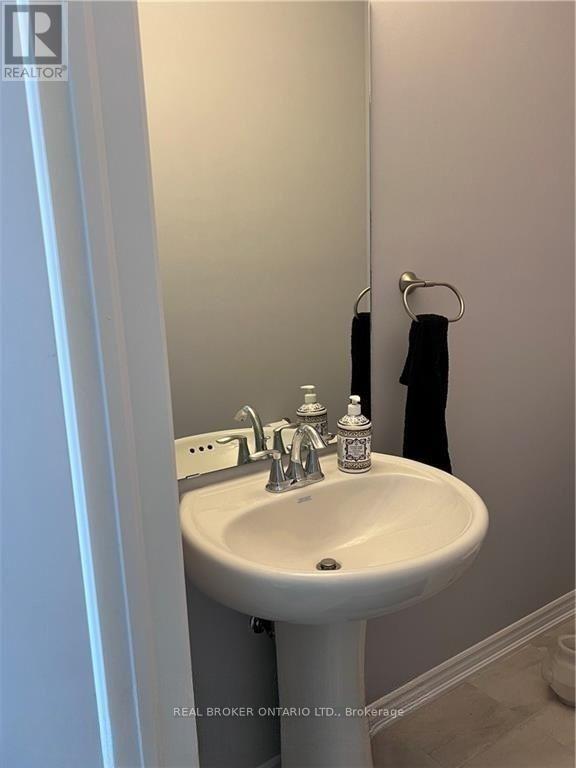 14 Upper Level - 5672 Dorchester Road, Niagara Falls, Ontario  L2G 4Y8 - Photo 6 - X13263016