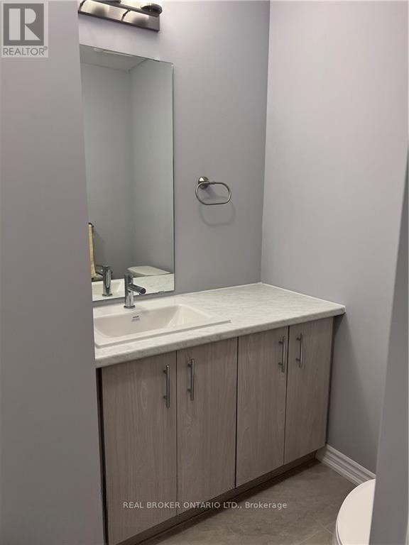 14 Upper Level - 5672 Dorchester Road, Niagara Falls, Ontario  L2G 4Y8 - Photo 7 - X13263016