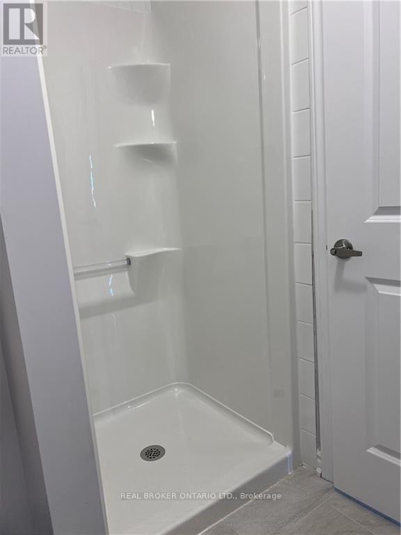 14 Upper Level - 5672 Dorchester Road, Niagara Falls, Ontario  L2G 4Y8 - Photo 8 - X13263016