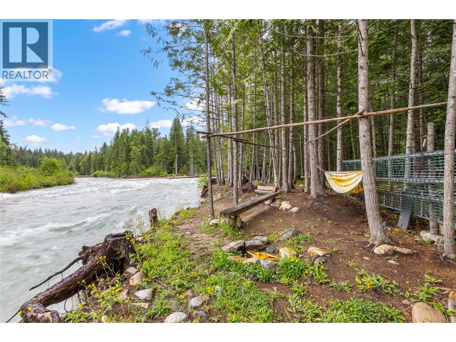 16424 Wadds Road, Crawford Bay, British Columbia  V0B 1E0 - Photo 47 - 10390341