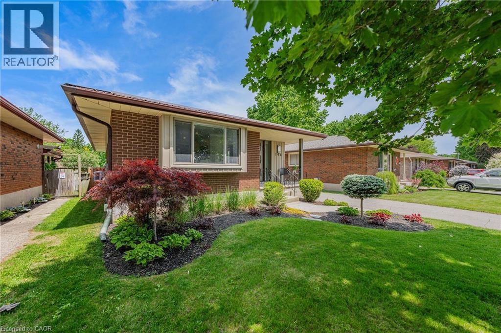 148 Wedgewood Drive, Cambridge, Ontario  N1S 3X9 - Photo 2 - 40837161