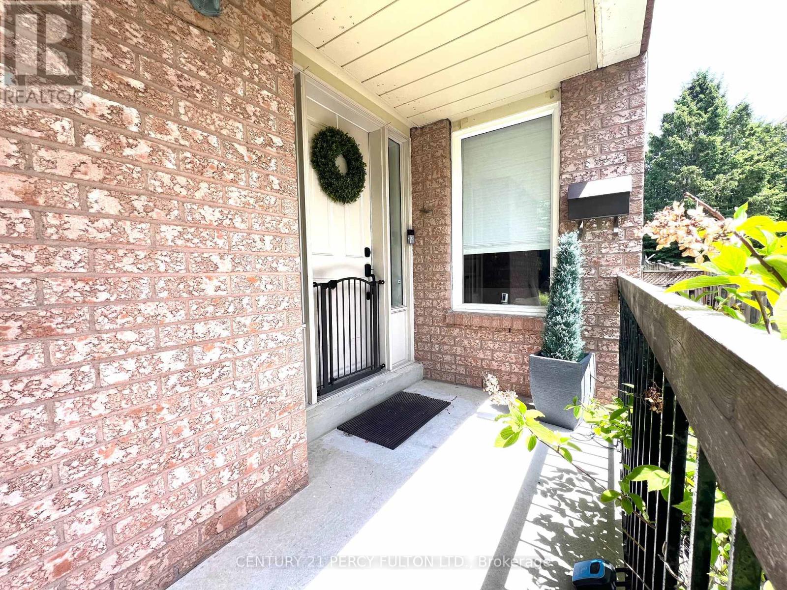 84 Loraview Lane, Aurora, Ontario  L4G 6N5 - Photo 3 - N12800612