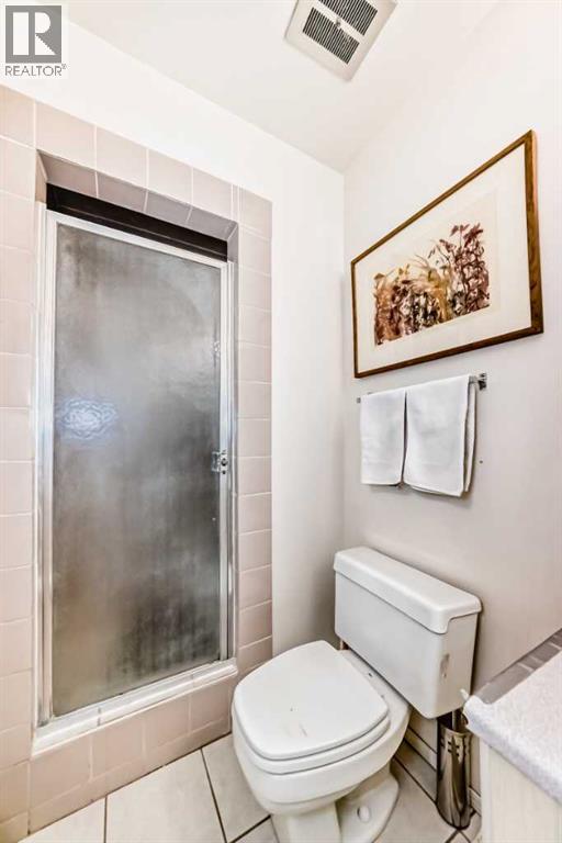 400 Brae Glen Crescent Sw, Calgary, Alberta T2W 1B6 - Photo 22 - A2315260