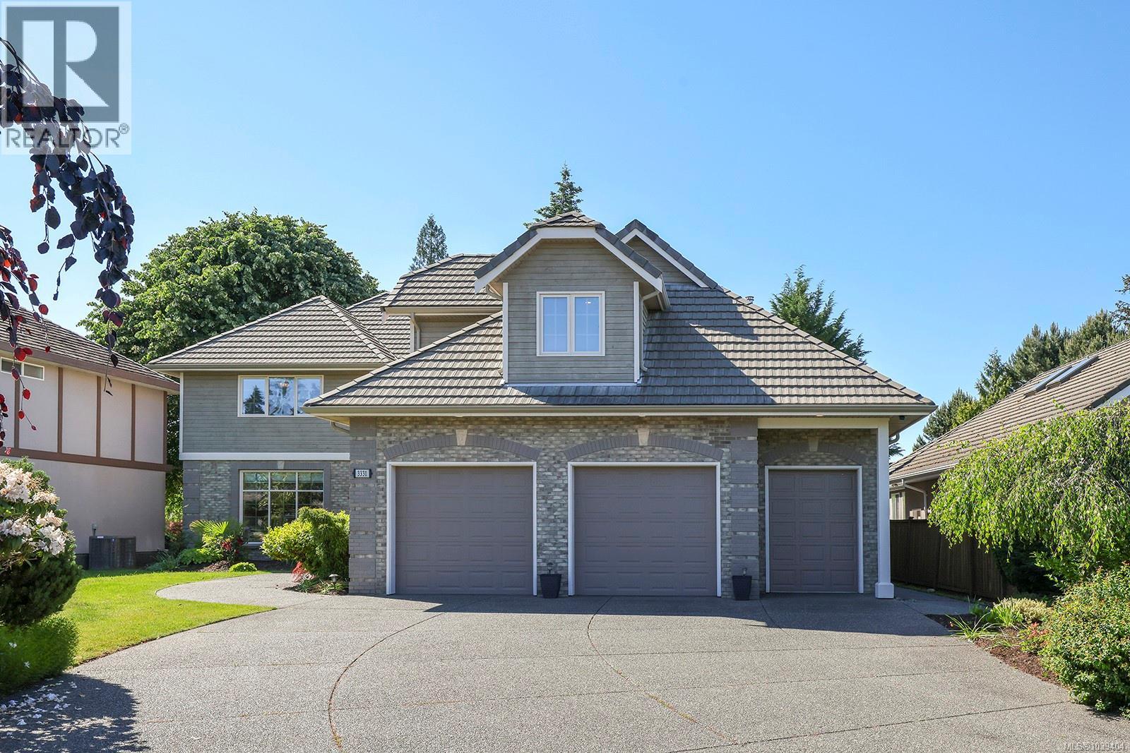 3331 Royal Vista Way, Courtenay, British Columbia  V9N 9X6 - Photo 14 - 1039404