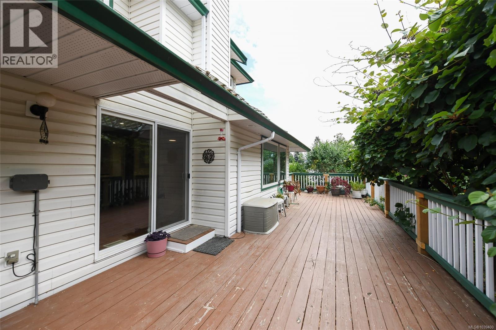 2112 Stellar Crt, Comox, British Columbia  V9M 3L6 - Photo 15 - 1039400