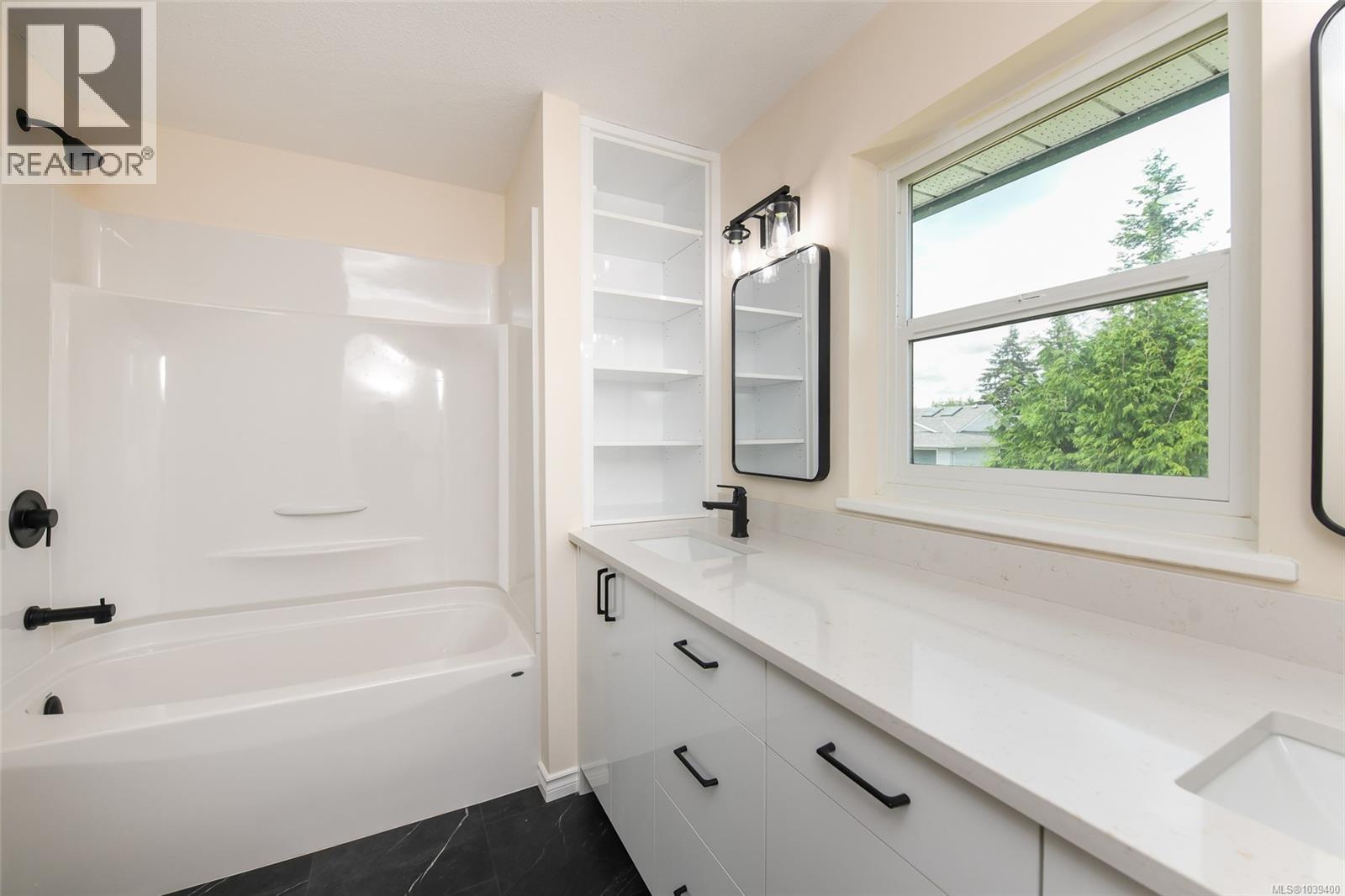 2112 Stellar Crt, Comox, British Columbia  V9M 3L6 - Photo 40 - 1039400