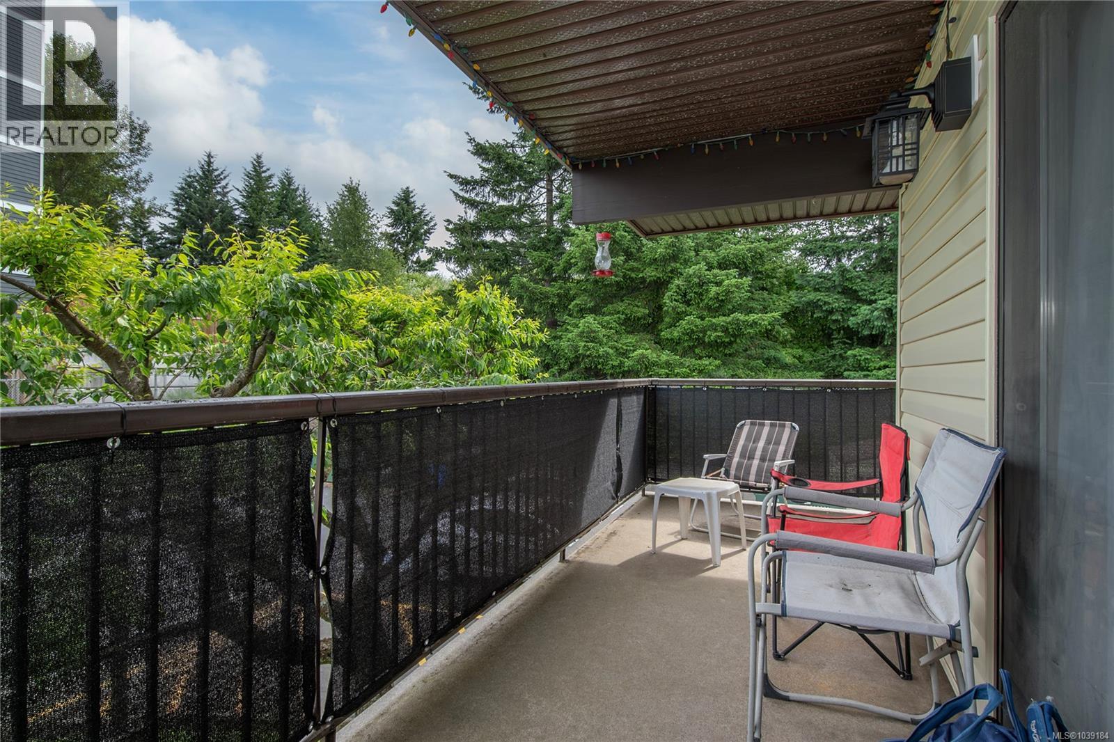 210 585 Dogwood St, Campbell River, British Columbia  V9W 6T6 - Photo 19 - 1039184
