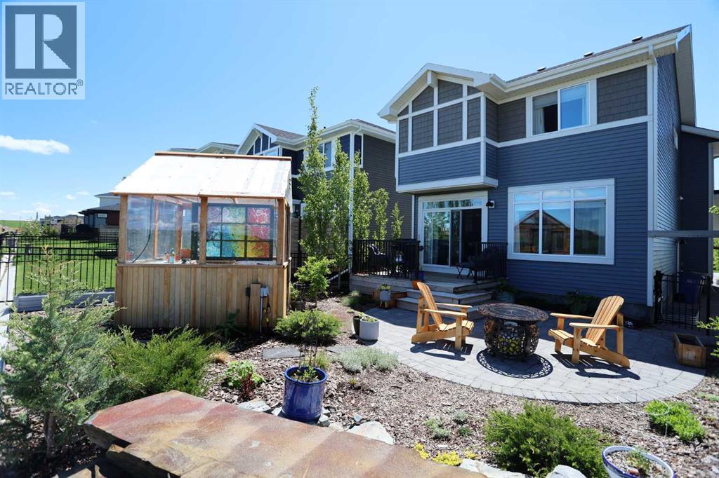 188 Sunrise Common, Cochrane, Alberta  T4C 2R9 - Photo 4 - A2318149
