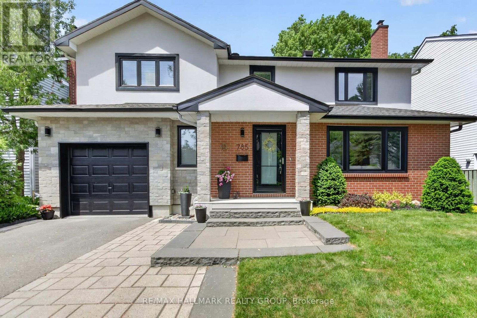 785 Dunloe Avenue, Ottawa, Ontario  K1K 0K3 - Photo 2 - X13265746