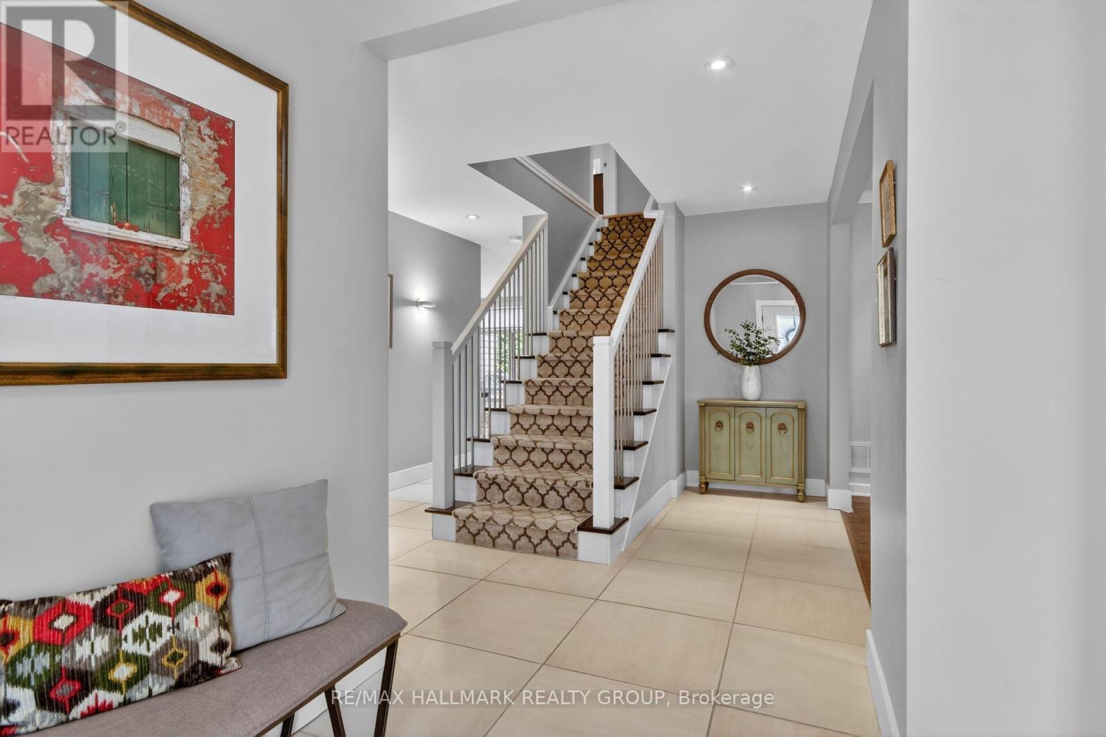 785 Dunloe Avenue, Ottawa, Ontario  K1K 0K3 - Photo 4 - X13265746
