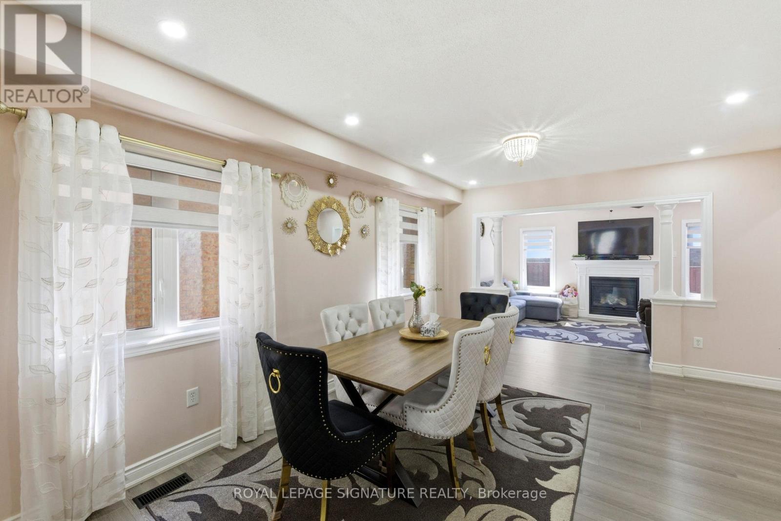 31 Kidbrook Road, Brampton, Ontario  L6P 2A6 - Photo 8 - W13250372