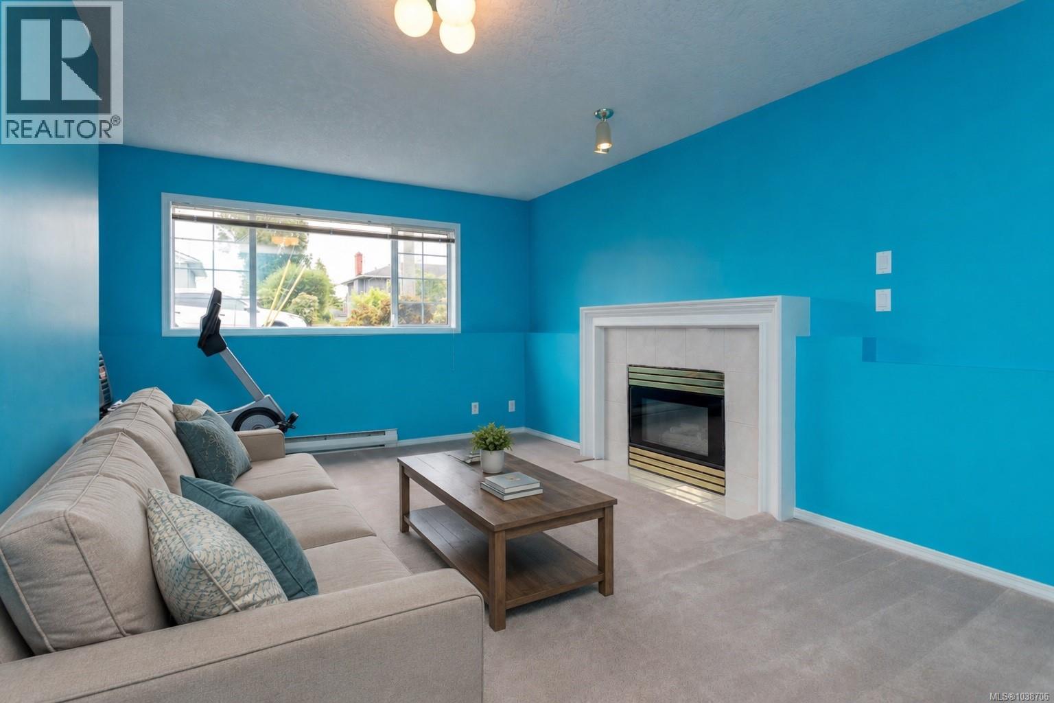 598 Tait St, Saanich, British Columbia  V8Z 2C9 - Photo 34 - 1038706