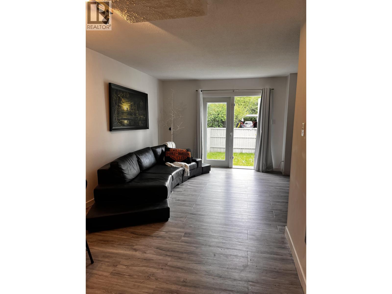 1332 Diefenbaker Drive, Prince George, British Columbia  V2L 4H7 - Photo 2 - R3132811