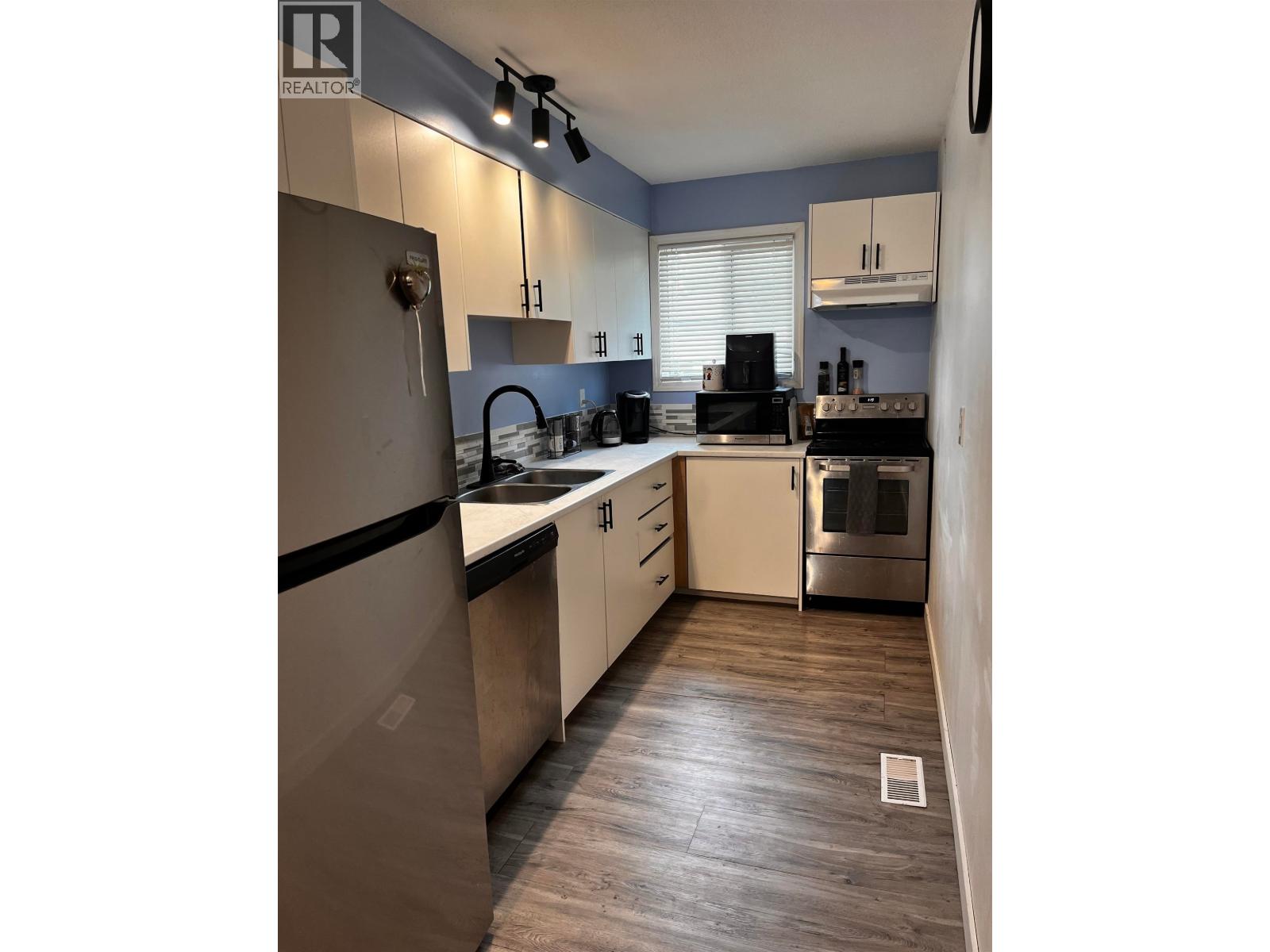 $200,0001332 Diefenbaker Drive, Prince George, British Columbia