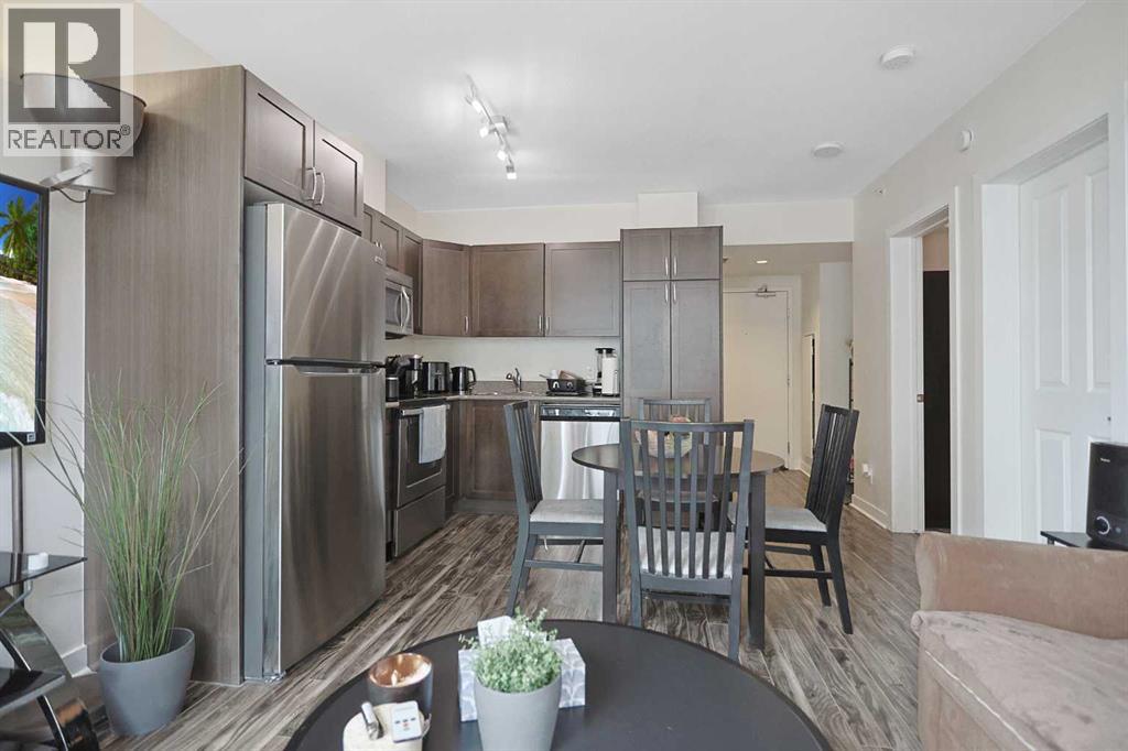 904, 10 Brentwood Common Nw, Calgary, Alberta T2L 2L6 - Photo 13 - A2312128
