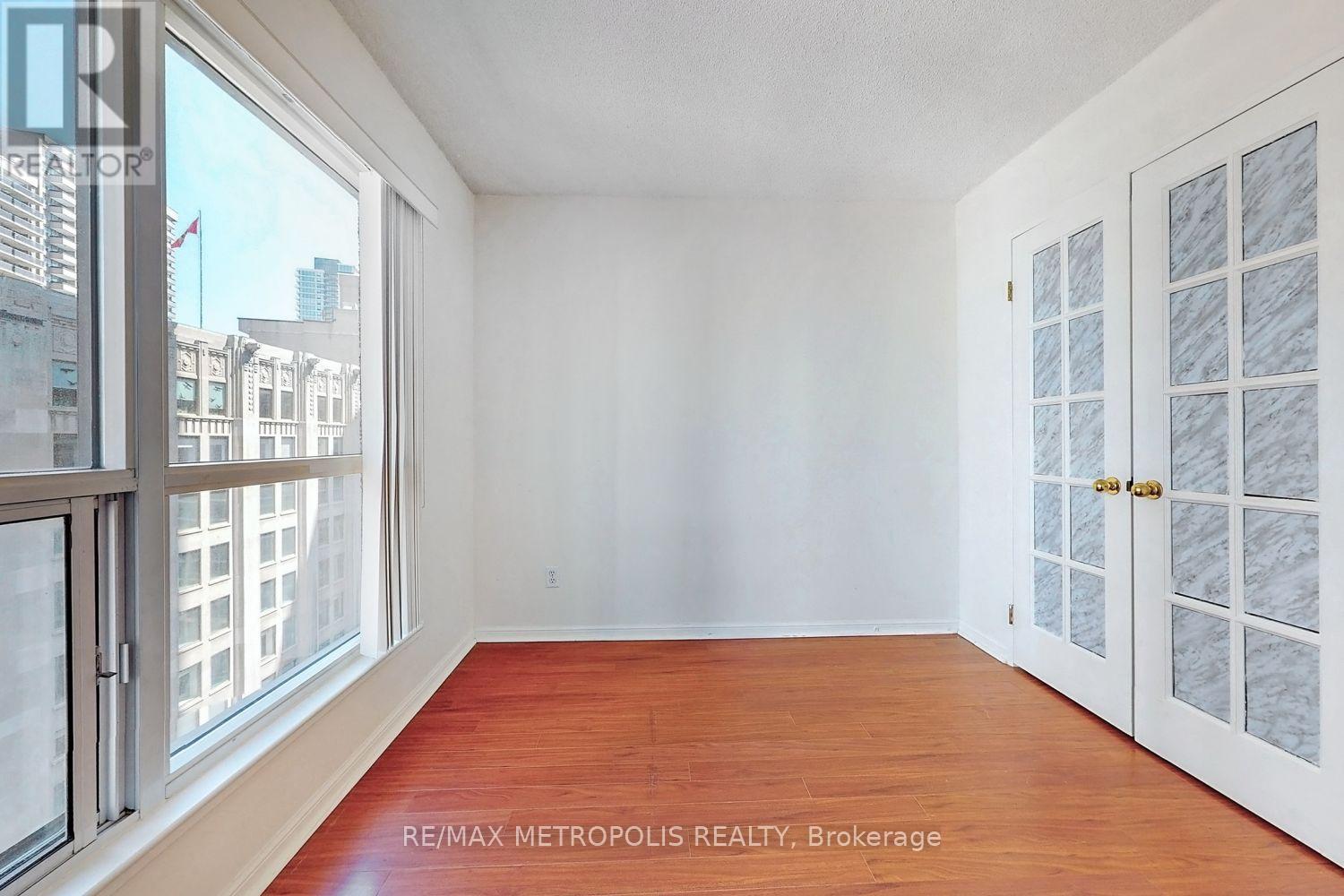 1114 - 7 Carlton Street, Toronto, Ontario  M5B 2M3 - Photo 13 - C13268536
