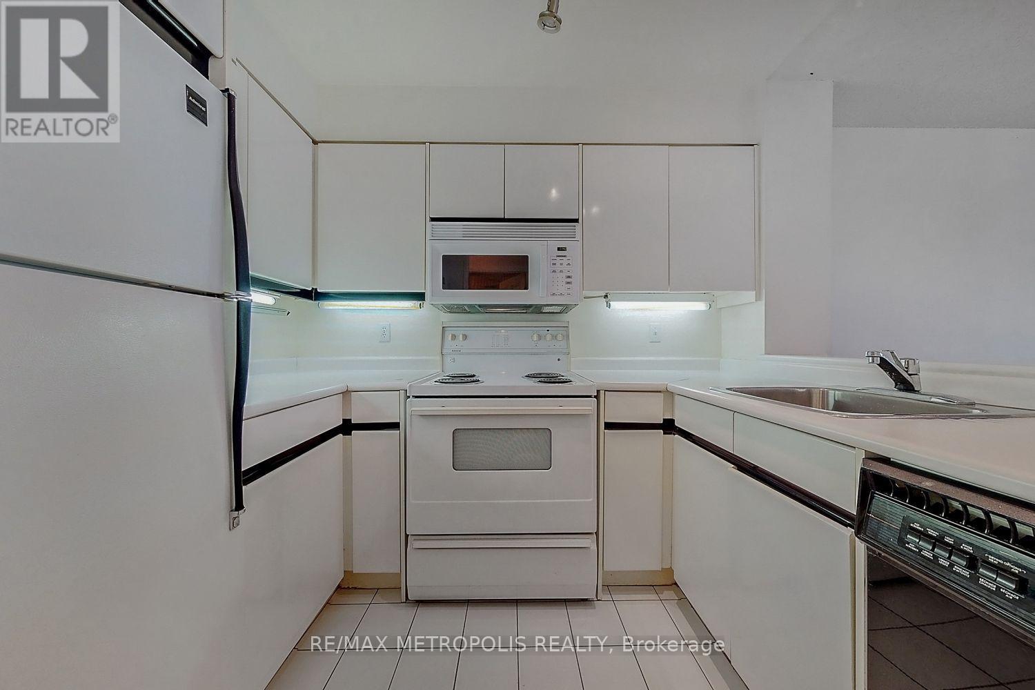 1114 - 7 Carlton Street, Toronto, Ontario  M5B 2M3 - Photo 8 - C13268536