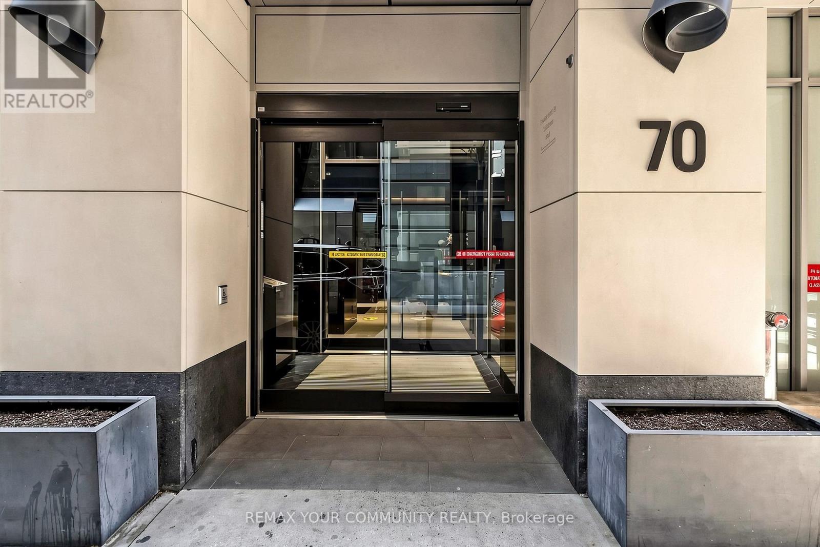 2514 - 70 Temperance Street, Toronto, Ontario  M5H 4E8 - Photo 2 - C13269312