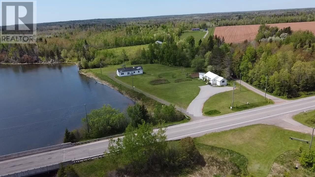 2512 RTE 17, sturgeon, Prince Edward Island