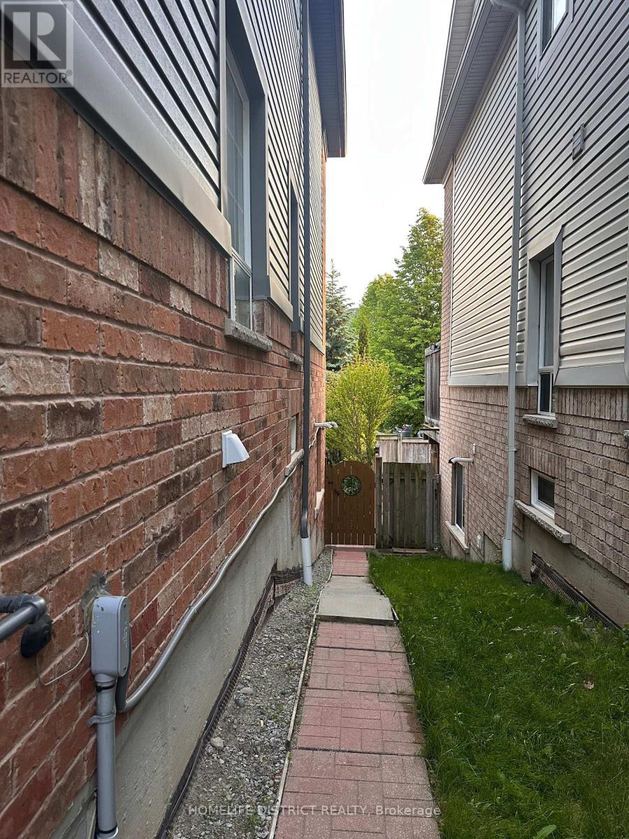 137 Ducatel Crescent, Ajax, Ontario  L1T 0B1 - Photo 18 - E13266950