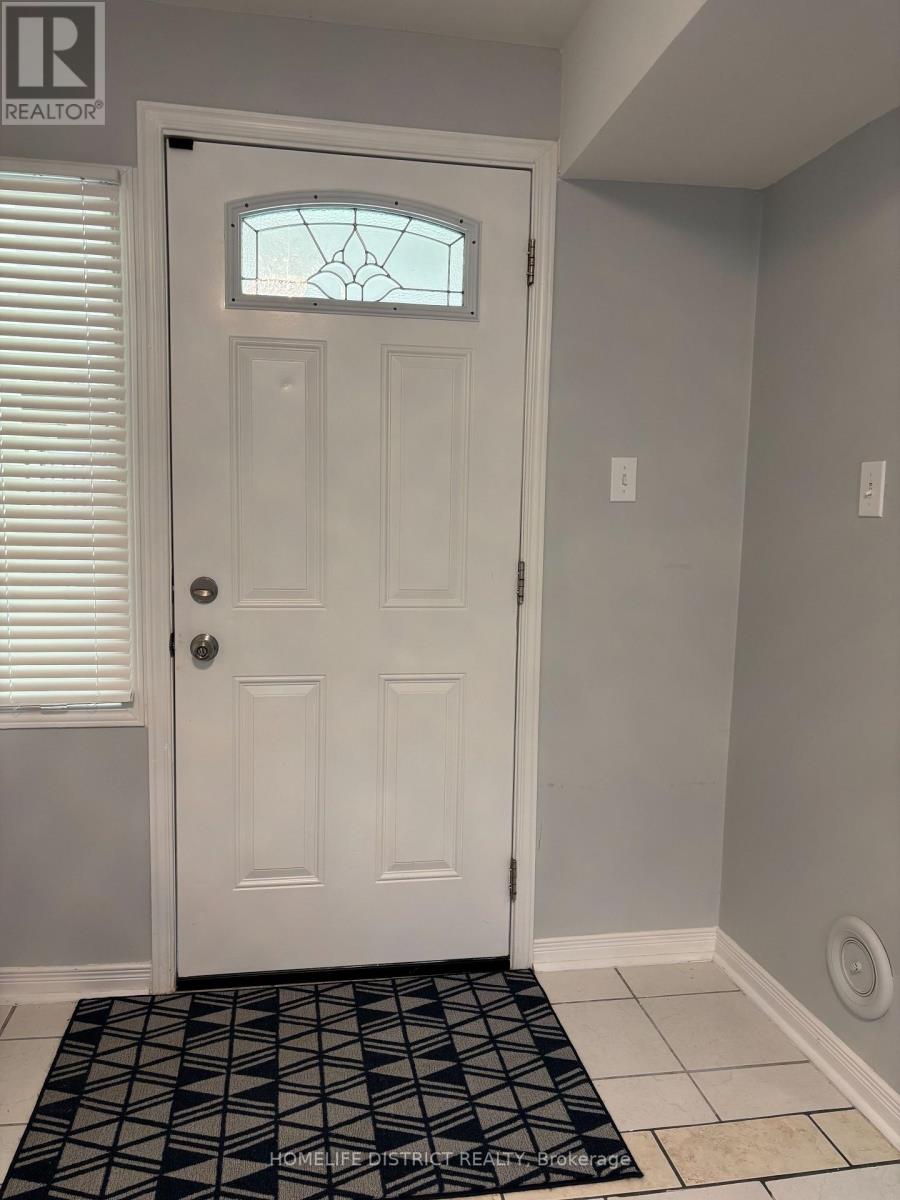 137 Ducatel Crescent, Ajax, Ontario  L1T 0B1 - Photo 3 - E13266950