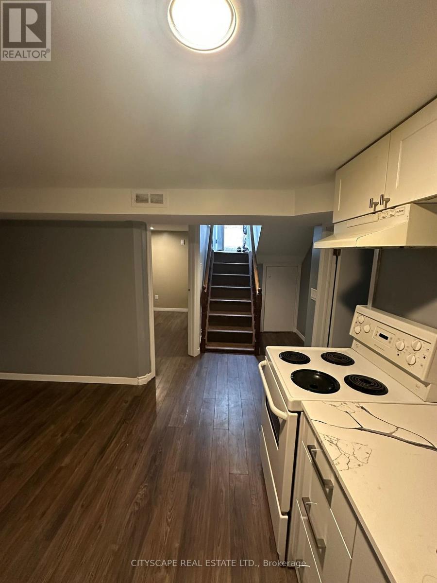 Lower - 20 Twin Pauls Crescent, Toronto, Ontario  M1R 3Z5 - Photo 2 - E13267096