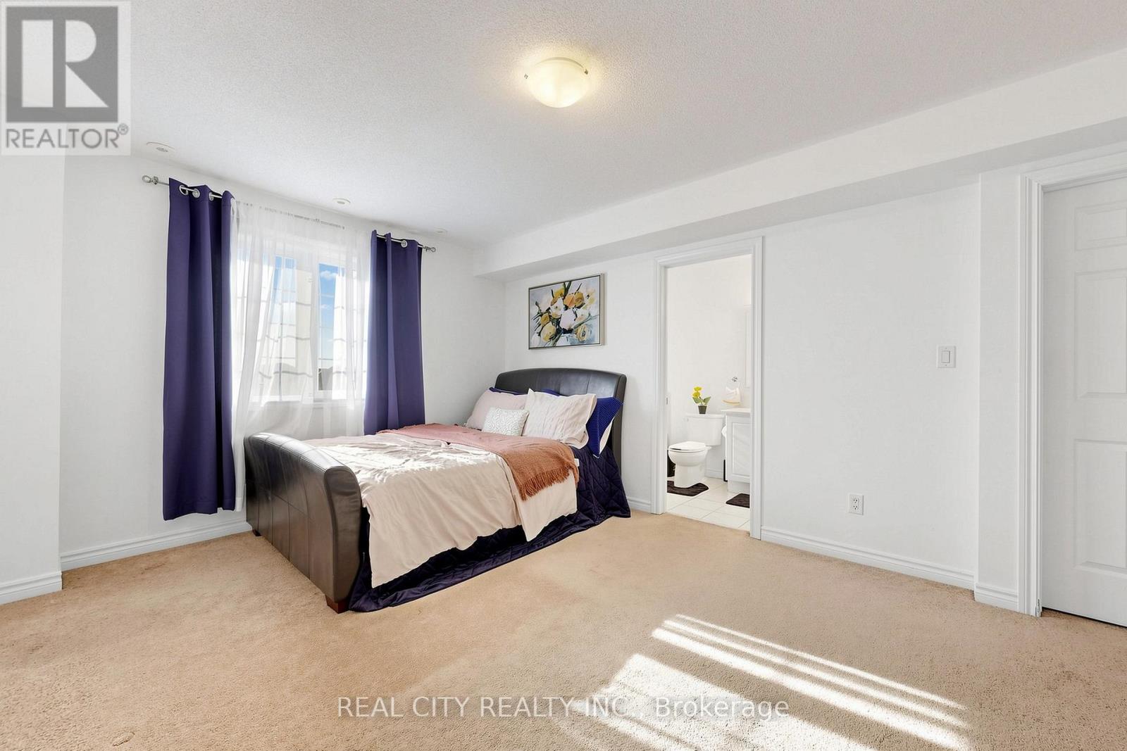 22 - 10 Greensborough Village Circle, Markham, Ontario  L6E 1M4 - Photo 25 - N13243552