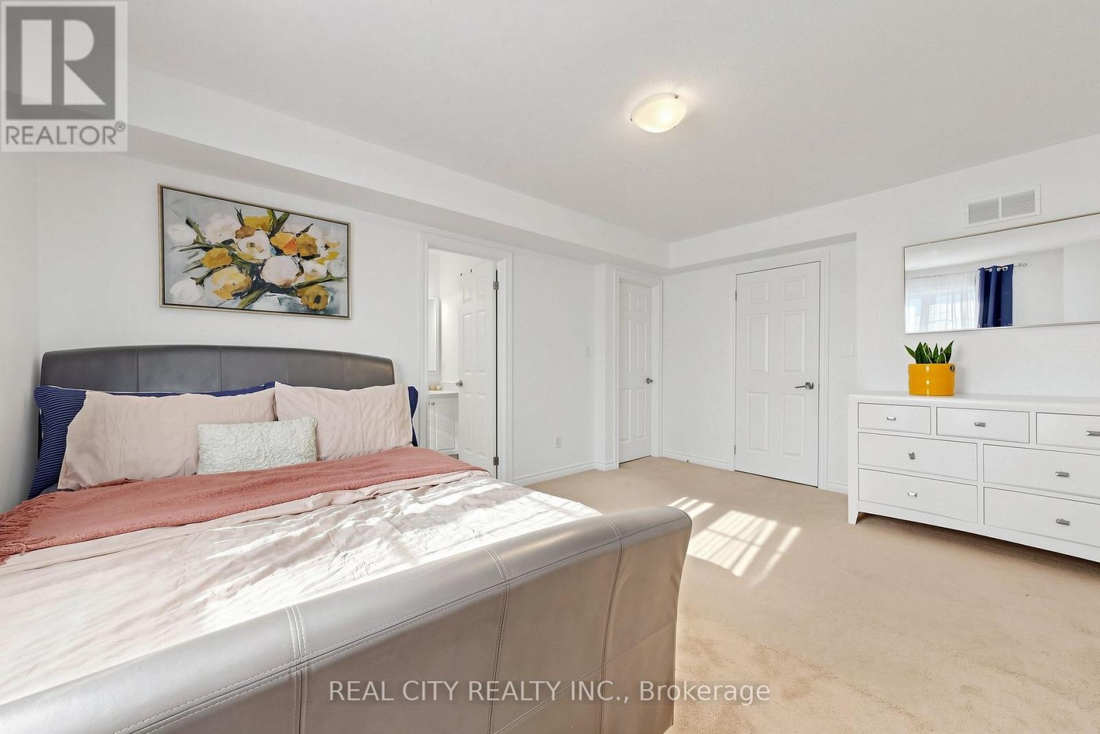 22 - 10 Greensborough Village Circle, Markham, Ontario  L6E 1M4 - Photo 27 - N13243552