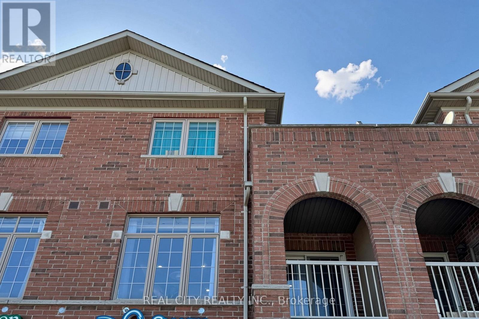 22 - 10 Greensborough Village Circle, Markham, Ontario  L6E 1M4 - Photo 44 - N13243552