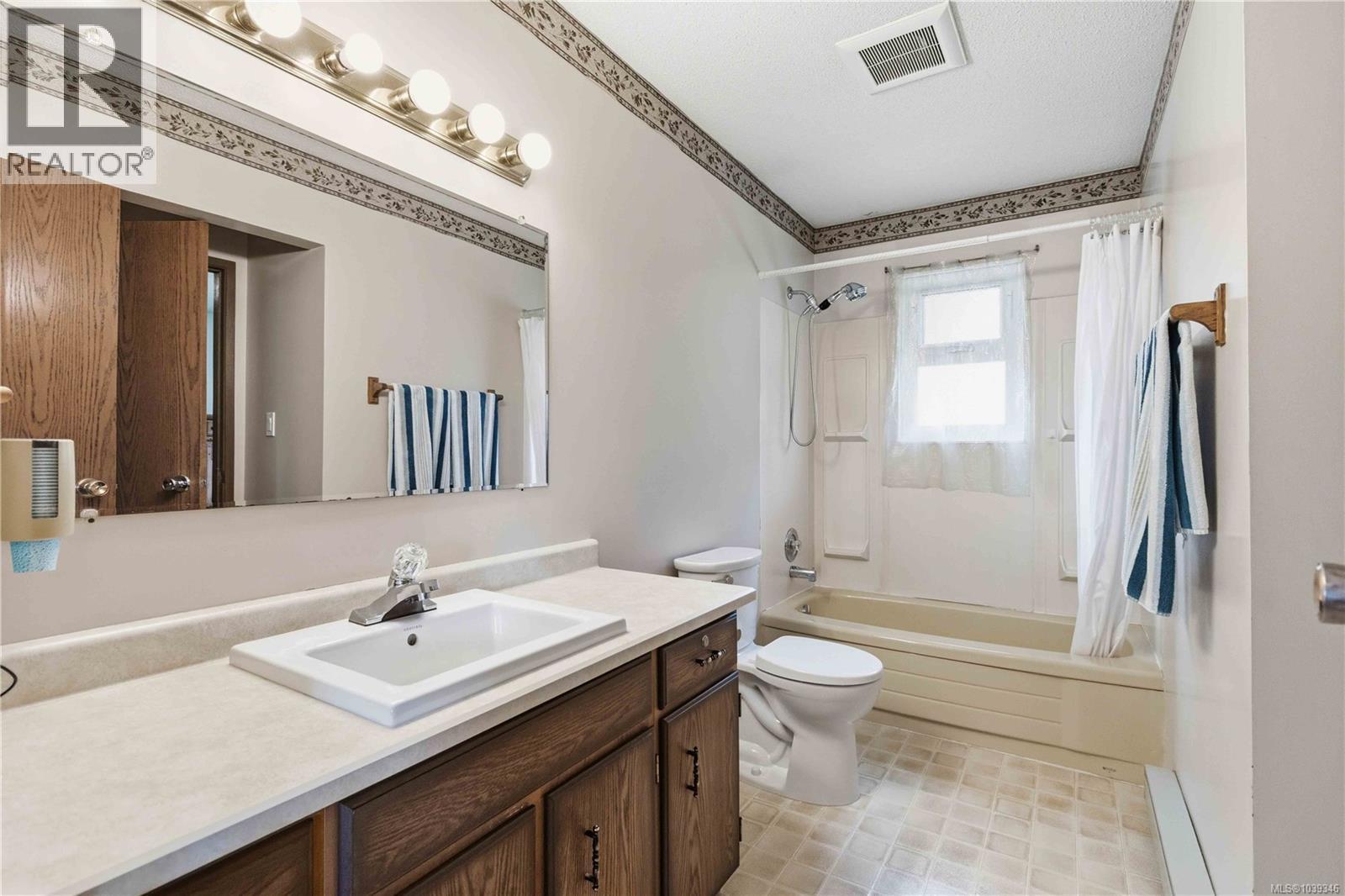 564 Oconnell Pl, Saanich, British Columbia  V8Z 2C4 - Photo 27 - 1039346