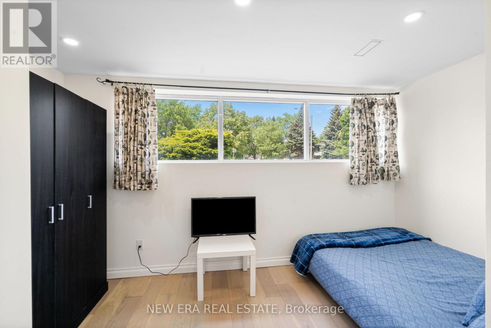 2598 Chalkwell Close, Mississauga, Ontario  L5J 2B9 - Photo 11 - W13266918