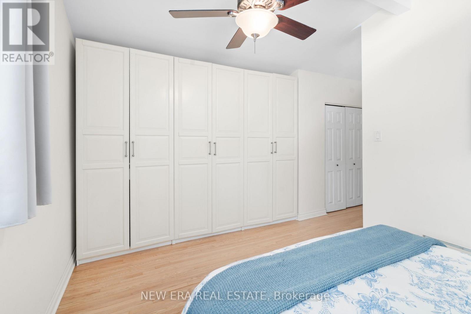 2598 Chalkwell Close, Mississauga, Ontario  L5J 2B9 - Photo 8 - W13266918