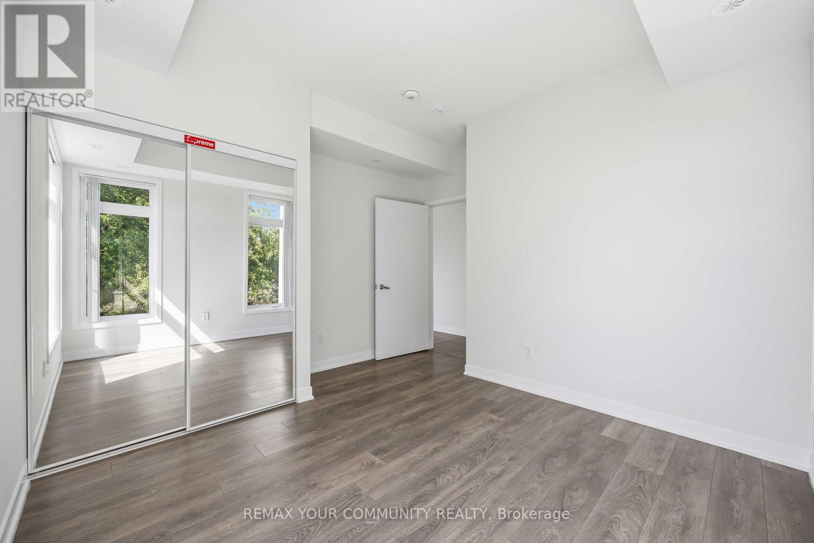409 - 120 Canon Jackson Drive, Toronto, Ontario  M6M 0B9 - Photo 18 - W13267190