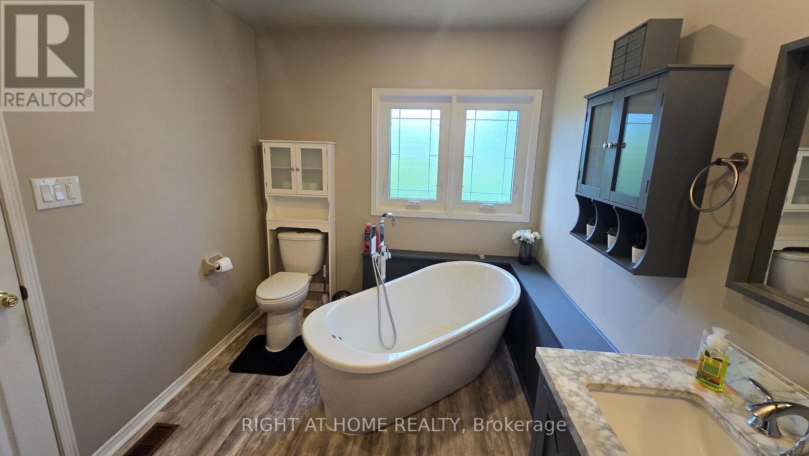 5372 Wilderness Trail, Mississauga, Ontario  L4Z 4A9 - Photo 19 - W13267318
