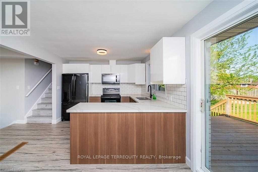 6712 Winston Street, Niagara Falls, Ontario  L2G 5G3 - Photo 10 - X13267540