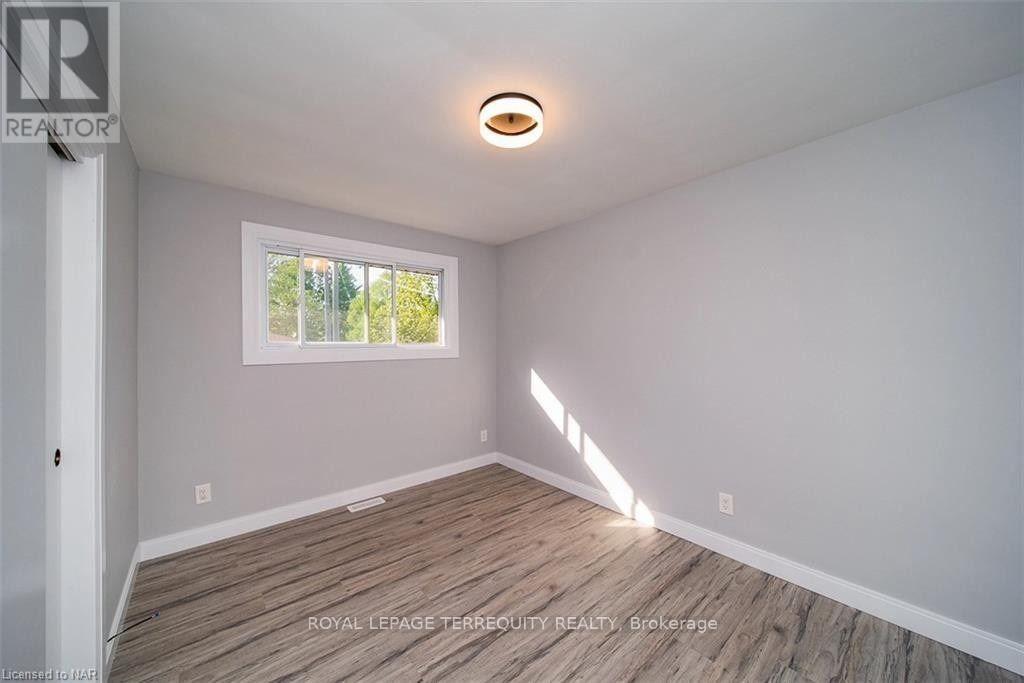 6712 Winston Street, Niagara Falls, Ontario  L2G 5G3 - Photo 13 - X13267540