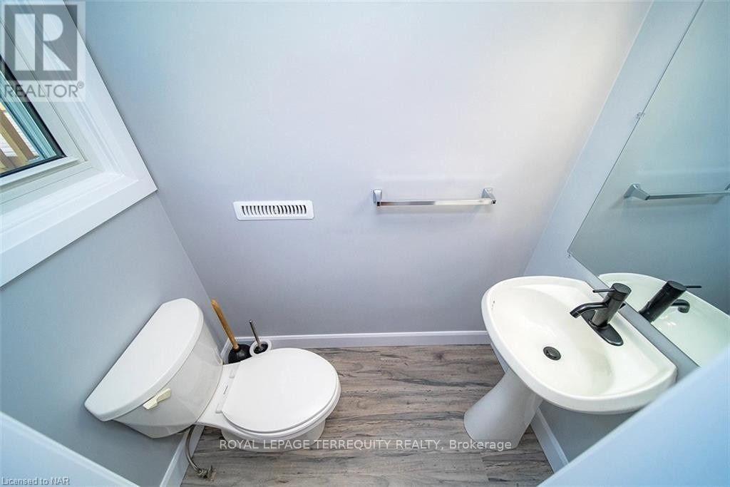 6712 Winston Street, Niagara Falls, Ontario  L2G 5G3 - Photo 21 - X13267540
