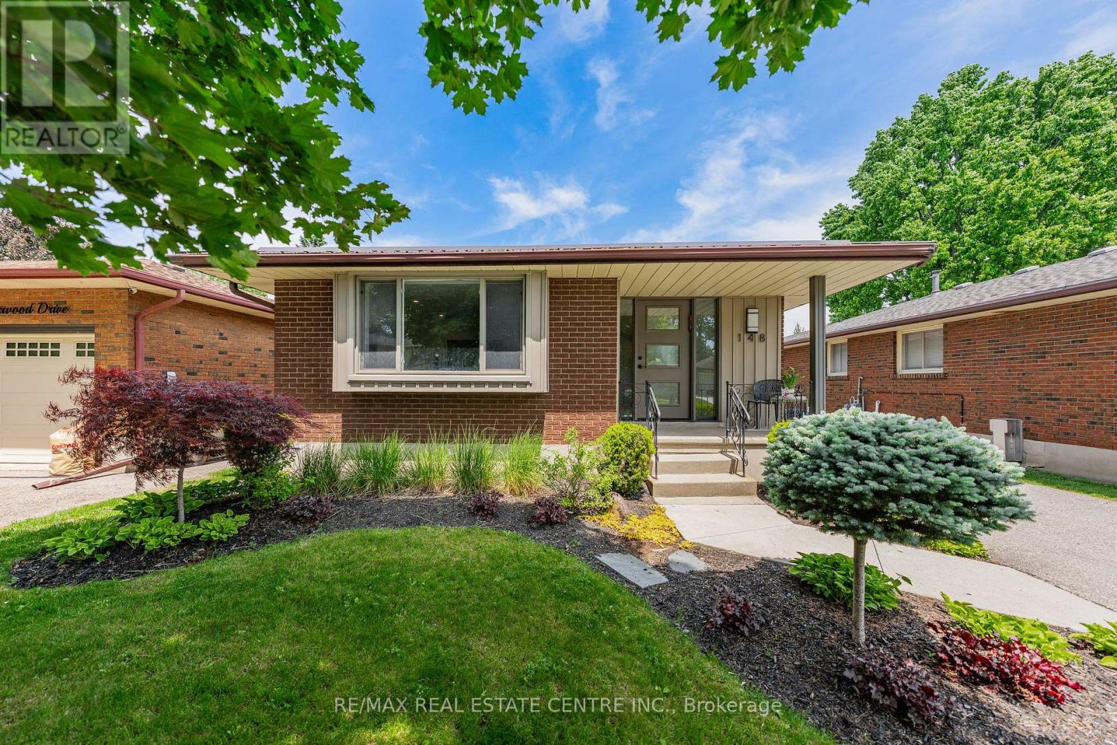 148 Wedgewood Drive, Cambridge, Ontario  N1S 3X9 - Photo 3 - X13269044