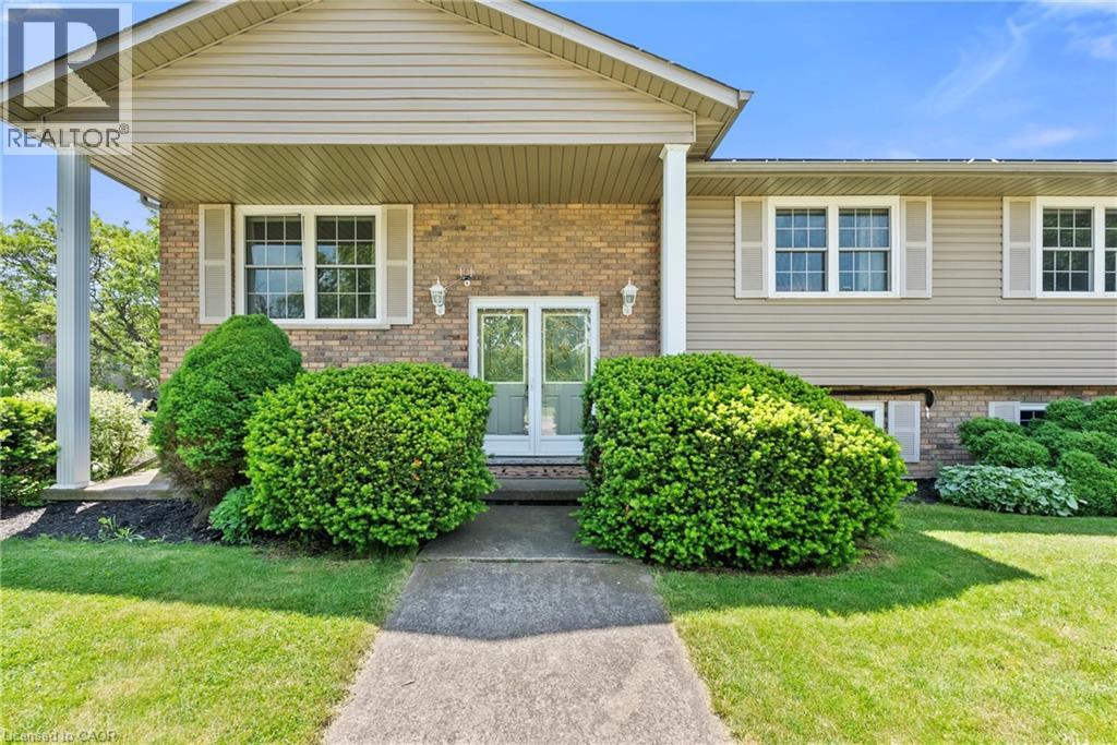 83 Amberwood Street, Stoney Creek, Ontario  L8J 1Z8 - Photo 4 - 40837356