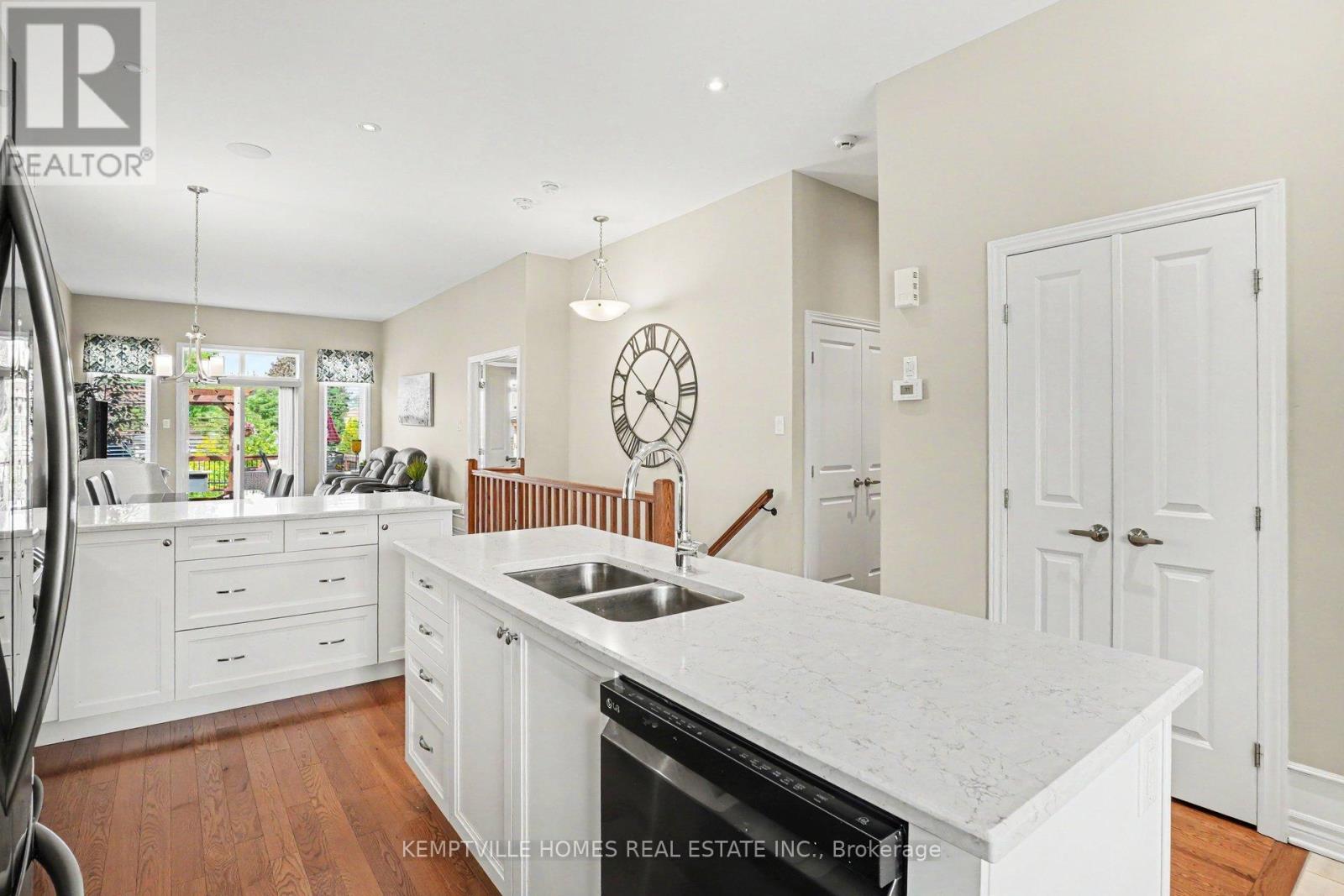 217 Oxford West Street, North Grenville, Ontario  K0G 1J0 - Photo 12 - X13270882