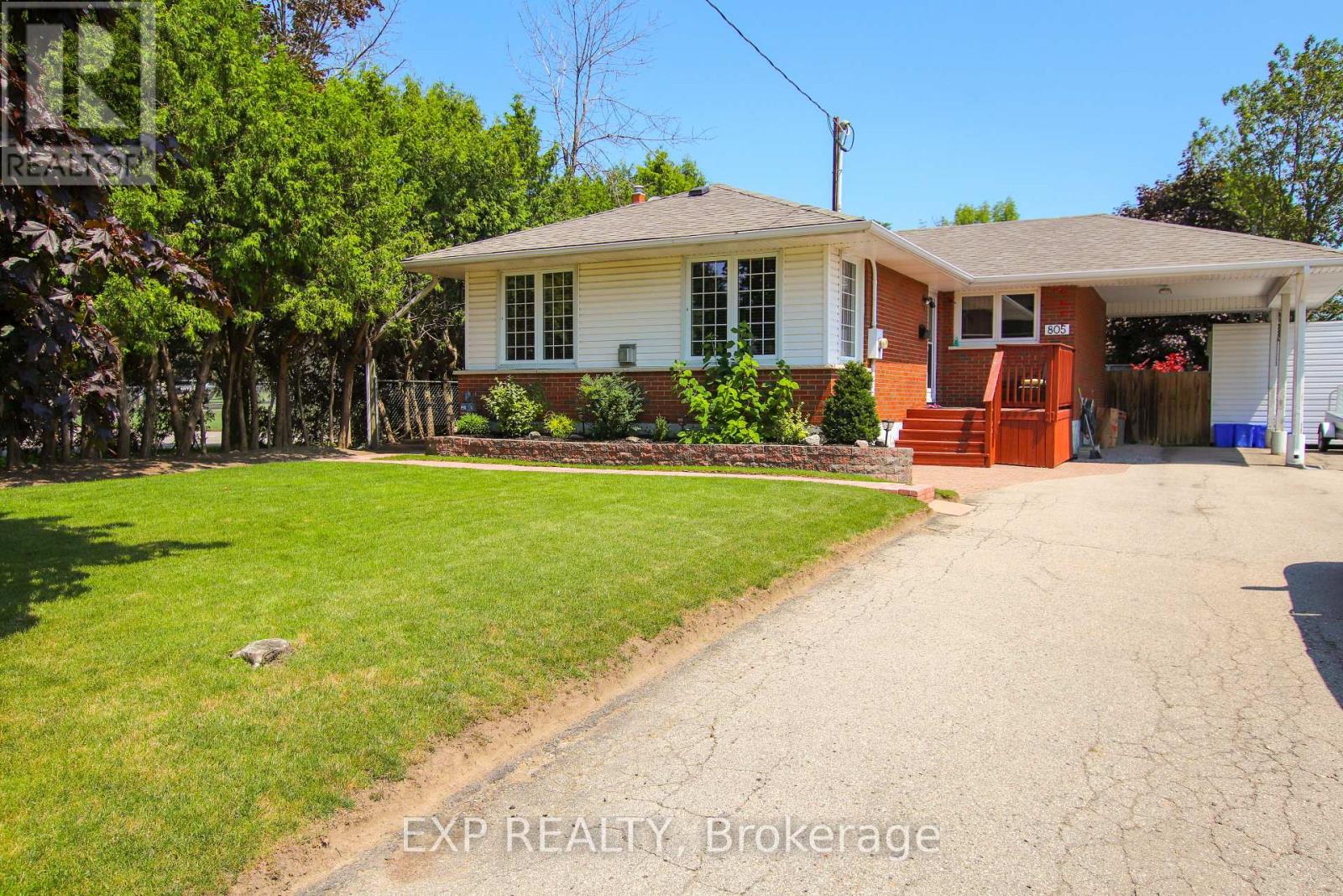 805 GLENGROVE STREET, Oshawa, Ontario