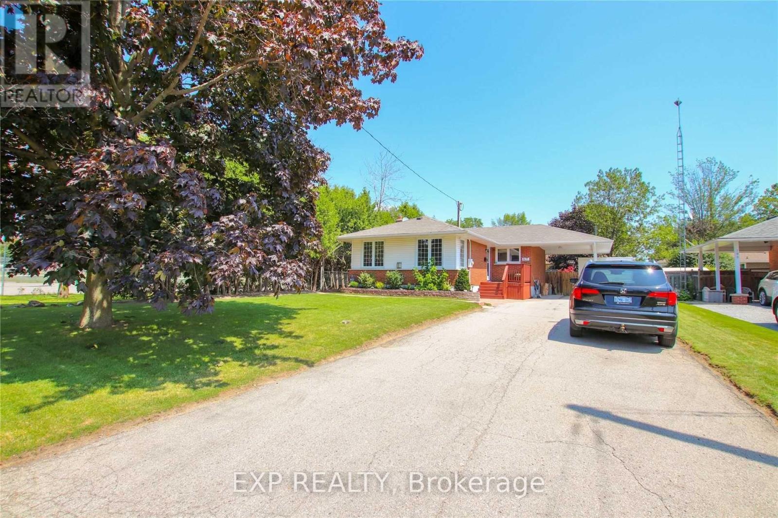 805 Glengrove Street, Oshawa, Ontario  L1J 5C7 - Photo 2 - E13271718