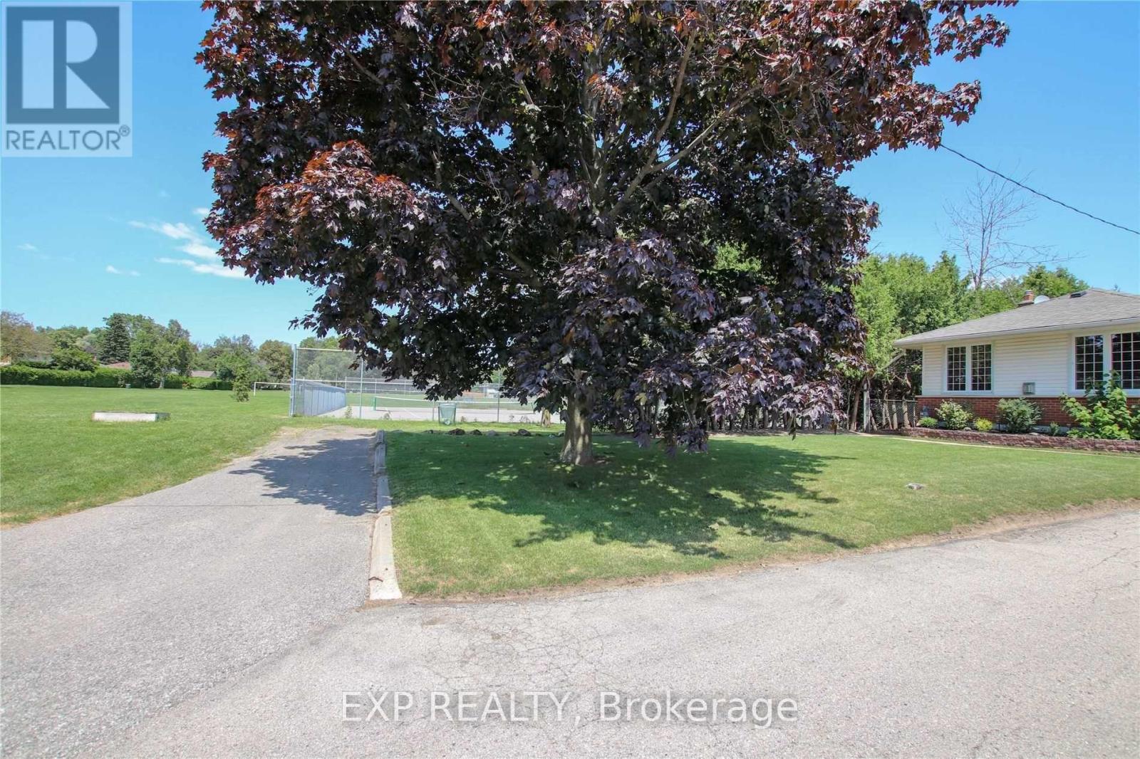 805 Glengrove Street, Oshawa, Ontario  L1J 5C7 - Photo 9 - E13271718