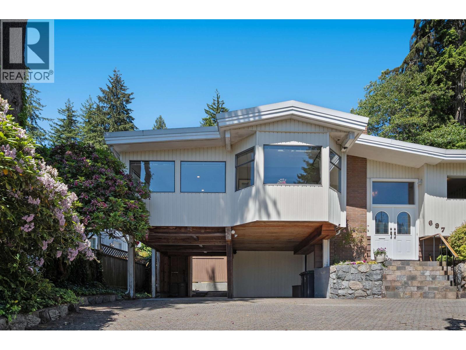 697 PLYMOUTH DRIVE