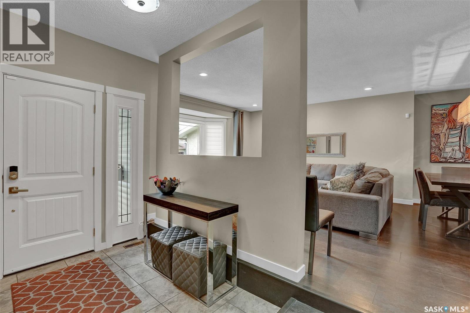 3402 Phaneuf Crescent E, Regina, Saskatchewan  S4V 1V4 - Photo 4 - SK038412