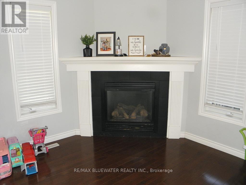 95 Deborah Drive, Strathroy-Caradoc, Ontario  N7G 4E1 - Photo 11 - X13240602