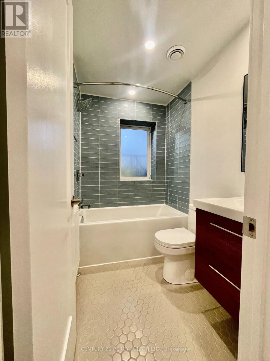 14 - 320 Roncesvalles Avenue, Toronto, Ontario  M6R 2M7 - Photo 7 - W13270884