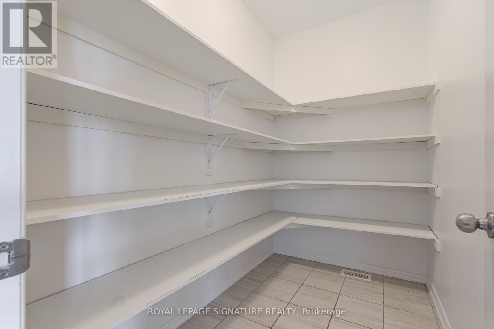 1231 Plymouth Dr. Drive, Oshawa, Ontario  L1L 0T9 - Photo 10 - E12783166