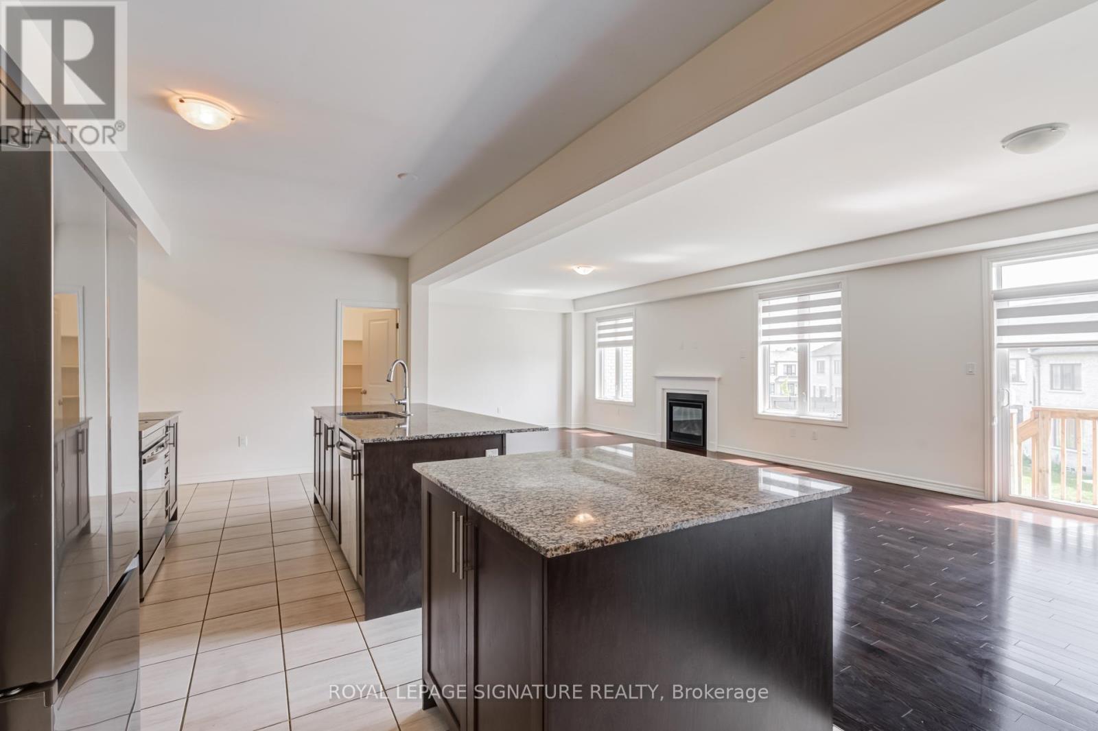 1231 Plymouth Dr. Drive, Oshawa, Ontario  L1L 0T9 - Photo 3 - E12783166