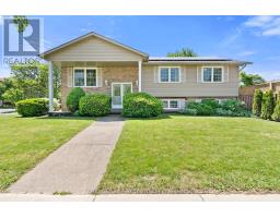 83 AMBERWOOD STREET, Hamilton, Ontario